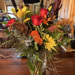 K LeShae's Florist & Gift Boutique - Florists' pick custom bouquet
