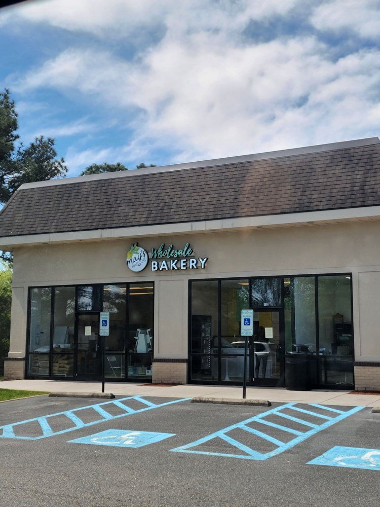 May's Parlor Wholesale Bakery, Virginia Beach Roadtrippers