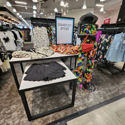Bloomingdale's Outlet