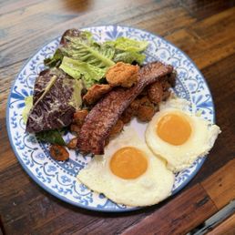 Fleur De Lis Breakfast Meal