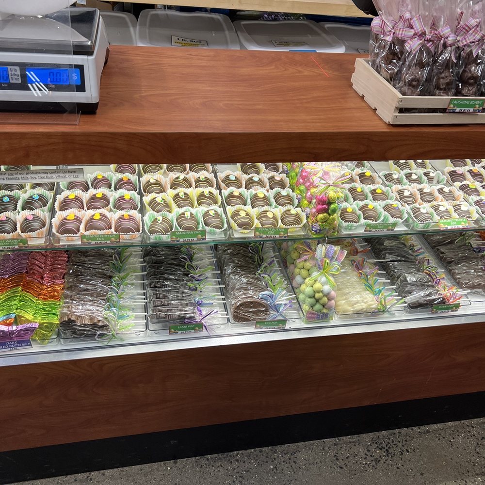 Li-Lac Chocolates - Industry City - Chocolatiers & Shops Near Me - Brooklyn, New York Li-Lac Chocolates - Industry City - Chocolatiers & Shops Near Me - Brooklyn, New York