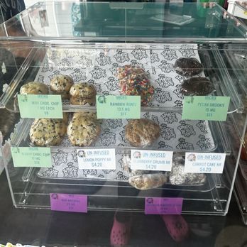 Wake-n-Bakery - Cannabis Dispensaries Near Me - Chicago, Illinois