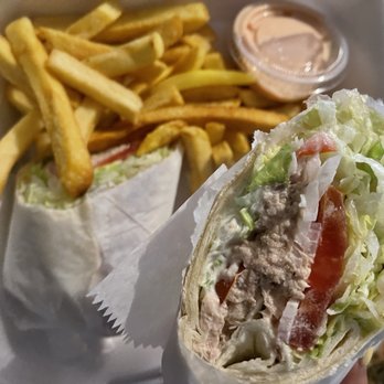 BLUE Grill & Smoothies - Tuna Wrap - New American Near Me - Miami, Florida