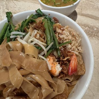 Ngon - Bánh đa trộn - Vietnamese Near Me - Garden Grove, California Ngon - Bánh đa trộn - Vietnamese Near Me - Garden Grove, California