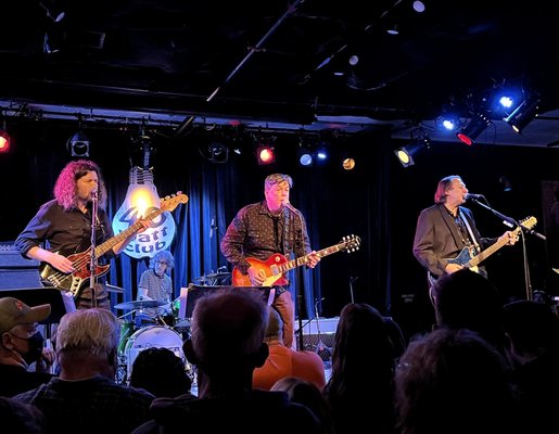 40 Watt Club by null
