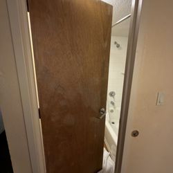 La Quinta by Wyndham Coral Springs University Dr - Bathroom door
