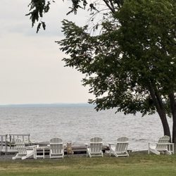 Bravo Zulu Lakeside Bar