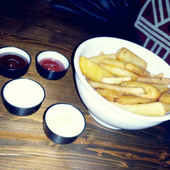 Burger Wave - Fries and sauces - Burgers Near Me - Milan, Michigan Burger Wave - Fries and sauces - Burgers Near Me - Milan, Michigan