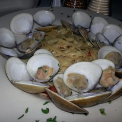Genesee River Restaurant & Reception Center - Linguini and white clam sauce
