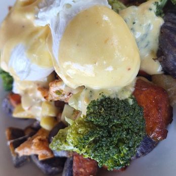 Coral Del Mar - Salmon hash - Asian Fusion Near Me - Del Mar, California