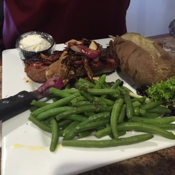 Sunset Bay Restaurant - a plate of green beans and a sandwich - American Near Me - Irving, New York Sunset Bay Restaurant - a plate of green beans and a sandwich - American Near Me - Irving, New York