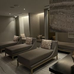 The Phoenician Spa - Relaxation area after massage