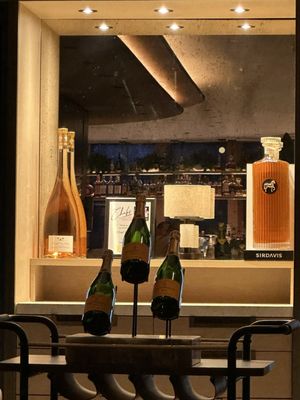 MAASS Restaurant at The Four Seasons by null