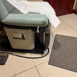Dermatology Specialists of Atlanta - This might actually be where he got the lice now that I think about it..