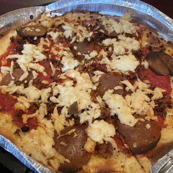 TailGate Brewery Music Row - BeHive collab pizza - Pizza Near Me - Nashville, Tennessee TailGate Brewery Music Row - BeHive collab pizza - Pizza Near Me - Nashville, Tennessee