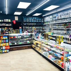 3 Brothers Smoke Shop