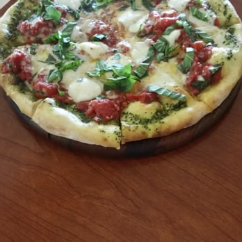 Pinstripes - Margarita pizza. Loved this dish! - New American Near Me - South Barrington, Illinois Pinstripes - Margarita pizza. Loved this dish! - New American Near Me - South Barrington, Illinois