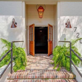 Charleston Wellness Studios - The entrance to The Schoolhouse is welcoming to all - Acupuncture Near Me - Charleston, South Carolina Charleston Wellness Studios - The entrance to The Schoolhouse is welcoming to all - Acupuncture Near Me - Charleston, South Carolina