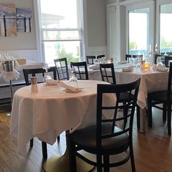 Amelia’s By the Sea - Dining room