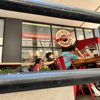 Underground Donut Tour - Food Tours Near Me - Chicago, Illinois