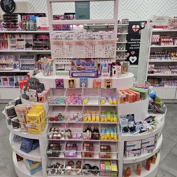 Happy Beauty - Cosmetics & Beauty Supply Near Me - Surprise, Arizona