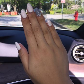 Crafty Nail Bar - Nail Salons Near Me - Vancouver, British Columbia