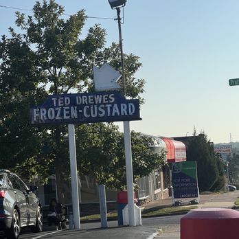 Ted Drewes Frozen Custard - Ice Cream & Frozen Yogurt Near Me - Saint Louis, Missouri