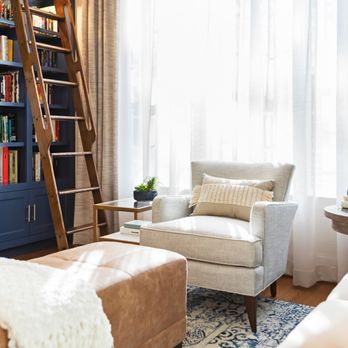 LK Design - Home library with a rolling ladder - Shades & Blinds Near Me LK Design - Home library with a rolling ladder - Shades & Blinds Near Me