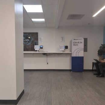 Labcorp - The counter where you sign in and leave there unnoticed. - Laboratory Testing Near Me - Pasadena, California