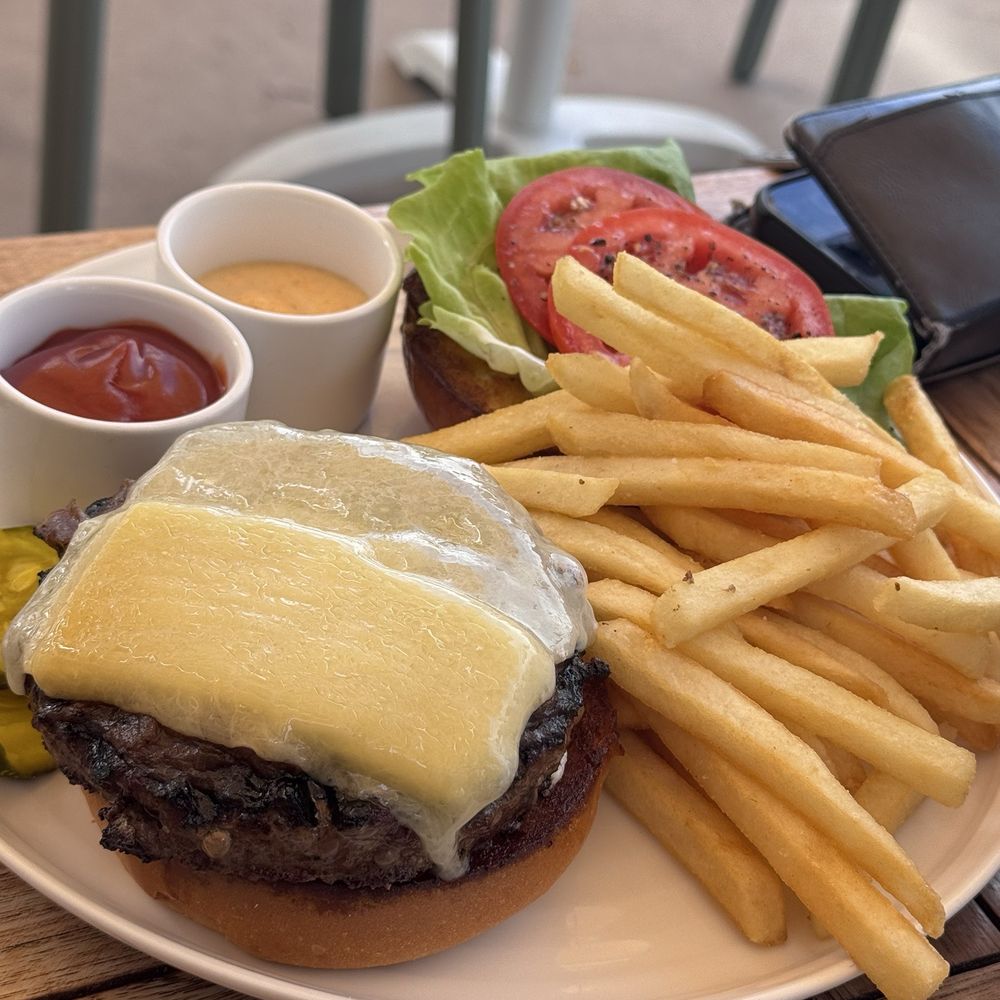 snake river farms wagyu burger