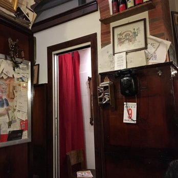 Trattoria da Alfredo e Ada - Authentic decor and cozy atmosphere. - Italian Near Me - Rome, RM Trattoria da Alfredo e Ada - Authentic decor and cozy atmosphere. - Italian Near Me - Rome, RM