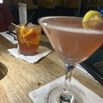 Driftless Social - Old fashioned and raspberry lemon martini - Bars Near Me - Mount Horeb, Wisconsin Driftless Social - Old fashioned and raspberry lemon martini - Bars Near Me - Mount Horeb, Wisconsin