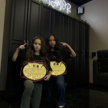 Salon Amor - Hair Salons Near Me - Campbell, California