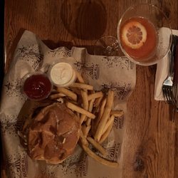 Rock Creek Tavern - Hogshead Crispy Chicken Sandwich & the Strawberry Lemon Drop