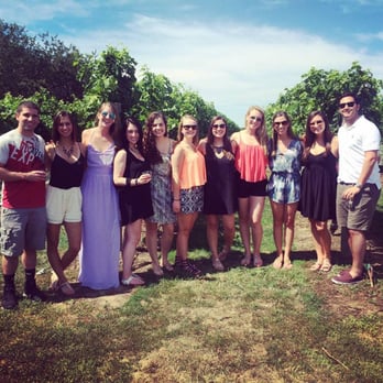 LI Vino Tours - Wine Tours Near Me