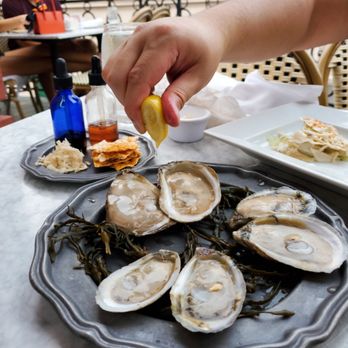 Tableau - Half Dozen of Oysters with all the fixings - Cajun/Creole Near Me - New Orleans, Louisiana Tableau - Half Dozen of Oysters with all the fixings - Cajun/Creole Near Me - New Orleans, Louisiana