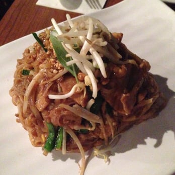 Sukho Thai - Chicken Pad Thai with mild spice - Thai Near Me - Toronto, Ontario Sukho Thai - Chicken Pad Thai with mild spice - Thai Near Me - Toronto, Ontario