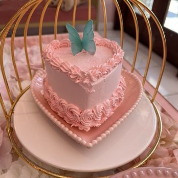 Café Rosé - Birthday cake - Juice Bars & Smoothies Near Me - El Paso, Texas