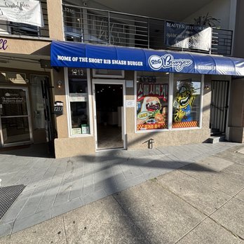 Oh G Burger - Entrance. It's easy to miss. Street parking! - Burgers Near Me - Hayward, California Oh G Burger - Entrance. It's easy to miss. Street parking! - Burgers Near Me - Hayward, California
