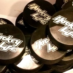 Pro Hockey Life Tsawwassen Mills - Drop da puck