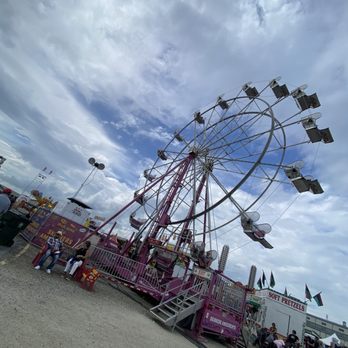 Lake County Fairgrounds - Ferris Wheel - Venues & Event Spaces Near Me - Grayslake, Illinois Lake County Fairgrounds - Ferris Wheel - Venues & Event Spaces Near Me - Grayslake, Illinois