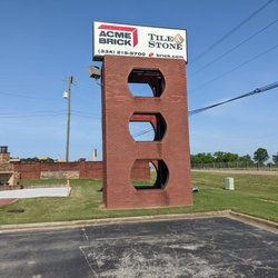 World's Largest Brick, Montgomery