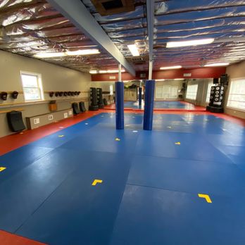 Ultimate Martial Arts - Upstairs training area - Martial Arts Near Me - Lincolnwood, Illinois Ultimate Martial Arts - Upstairs training area - Martial Arts Near Me - Lincolnwood, Illinois