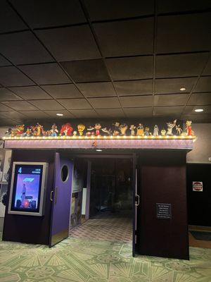 Hollywood Palms Cinema by null