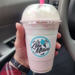 Little Millers Lucus - 16 oz Strawberry Milkshake