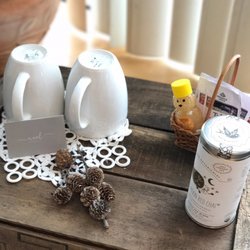 Noel Herbal Skin Care - Tea while you wait