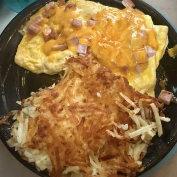 Blue Moon Cafe - Ham & Cheddar Omelette - Breakfast & Brunch Near Me - Baltimore, Maryland Blue Moon Cafe - Ham & Cheddar Omelette - Breakfast & Brunch Near Me - Baltimore, Maryland