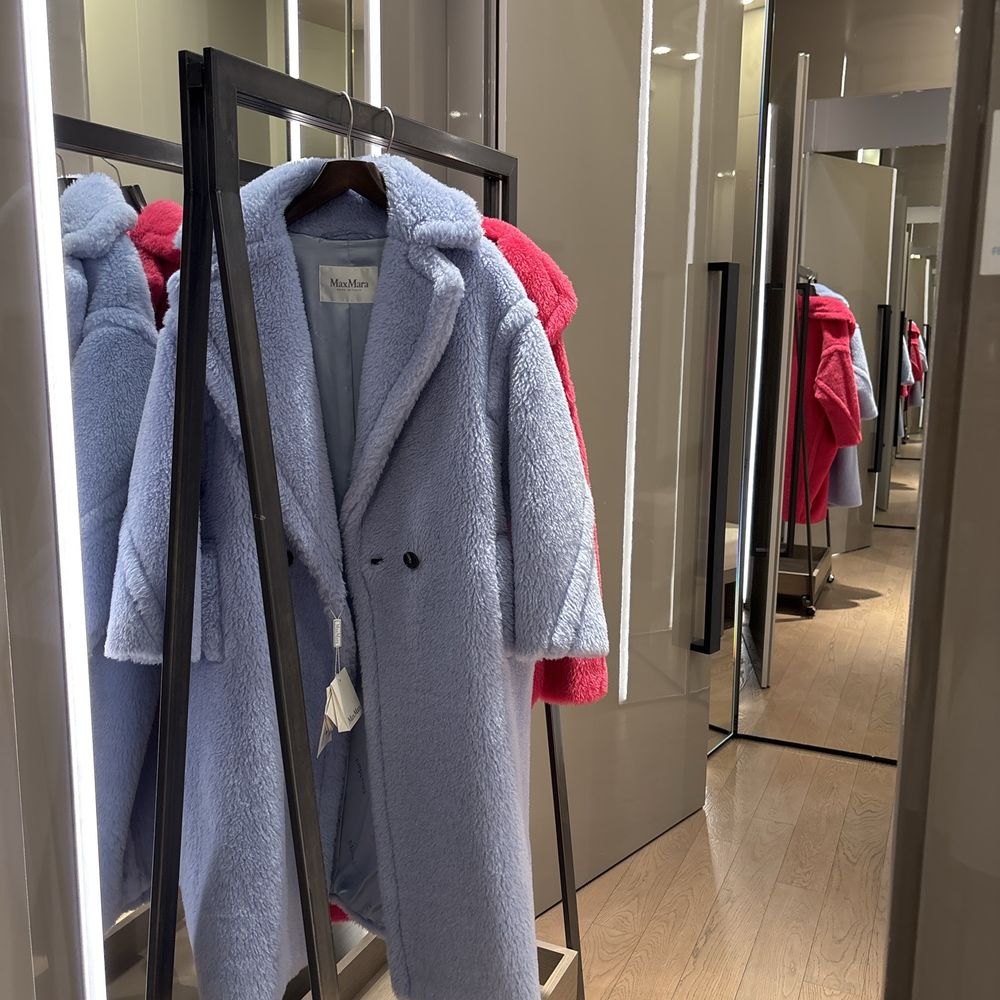 Max Mara - Accessories Near Me - Orlando, Florida Max Mara - Accessories Near Me - Orlando, Florida