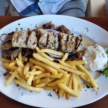 Restaurant Hermes - Greek Near Me - Breitenfelde, SH