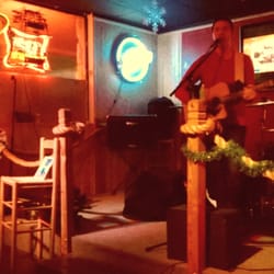 Utopia Club - Live music Saturday nights!